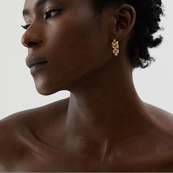 #46 New Gold Chain Link Drop Earrings - Picture 2 of 10